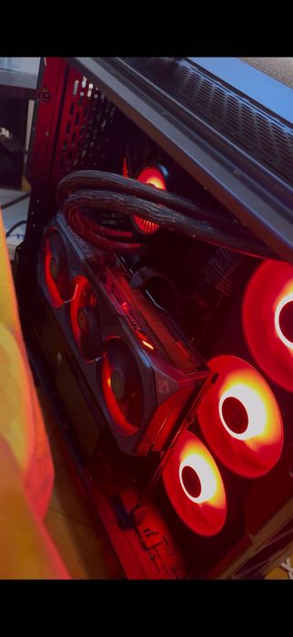 Setup gaming Ryzen 7 9700x Rtx 5070 Ti, Negociabil
