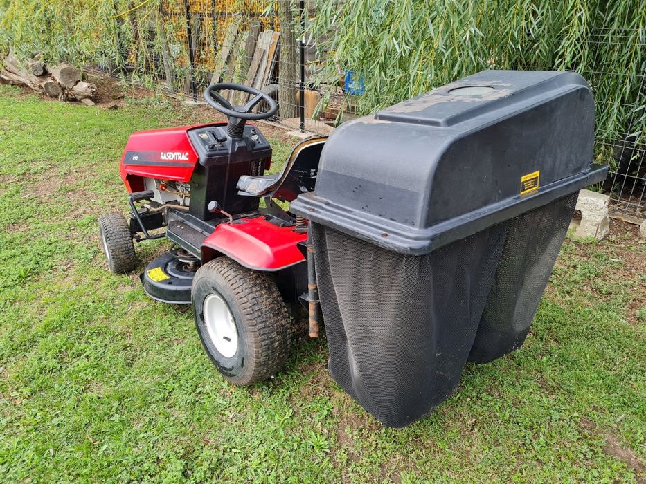 Tractoras Tractor MTD Rasentrac B10 pentru tuns iarba / gazon / livada