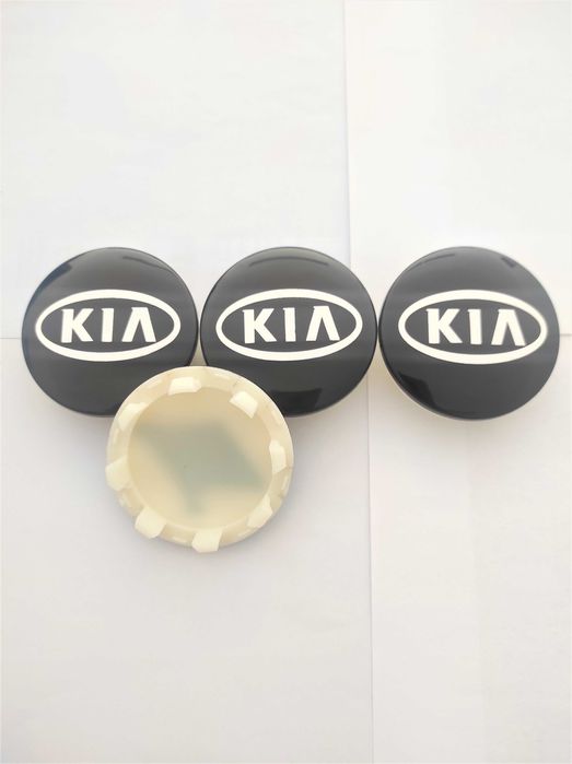 Капачки за Джанти за KIA 58 мм. Цвят: Сребристо и черно. НОВИ!