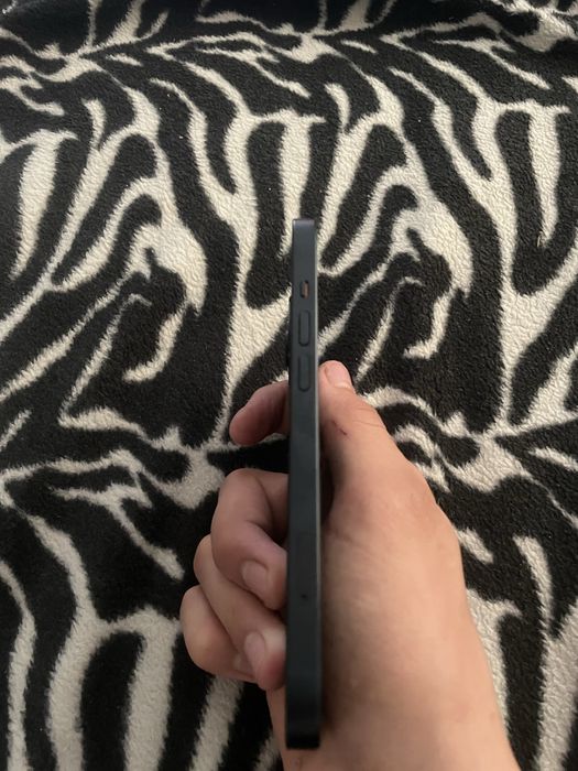 Iphone 13 в идеальном состояние