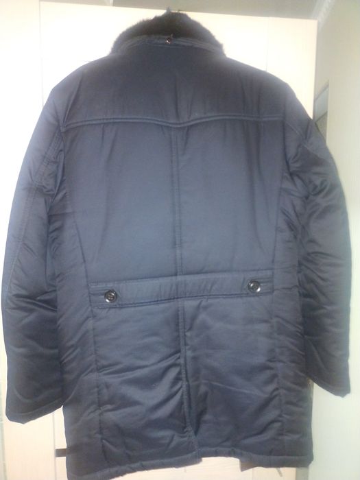 Зимняя куртка продажа