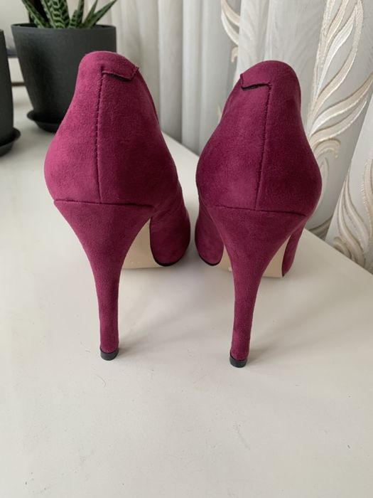 Туфли женские.