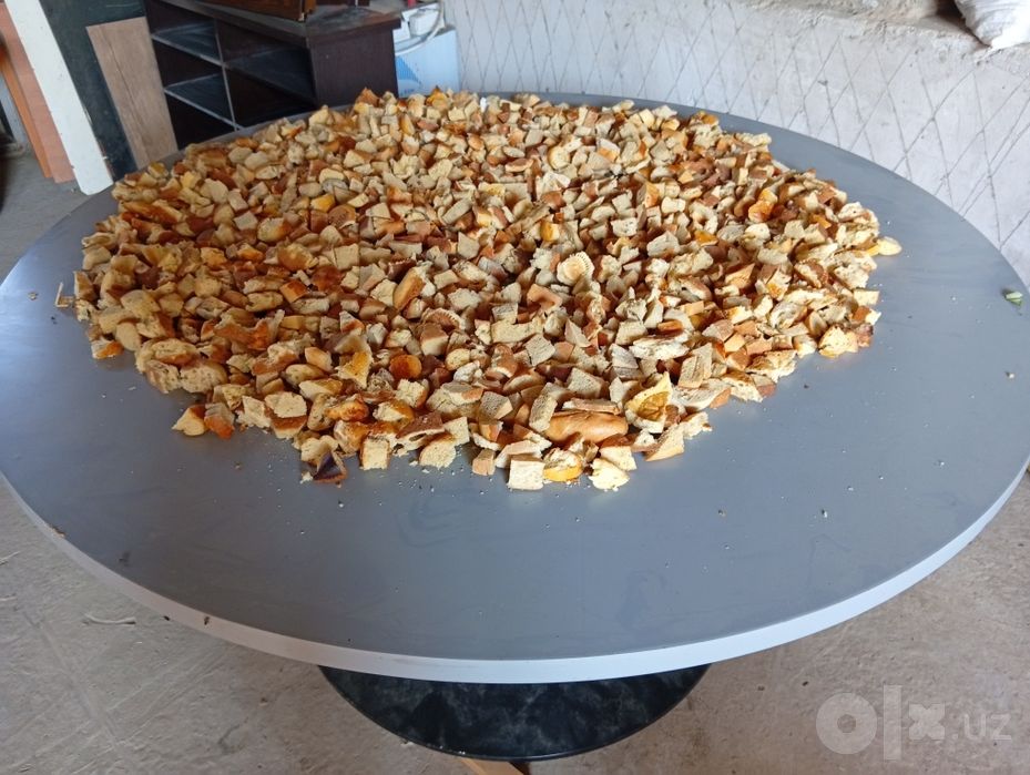 Котган нон (сухарик)