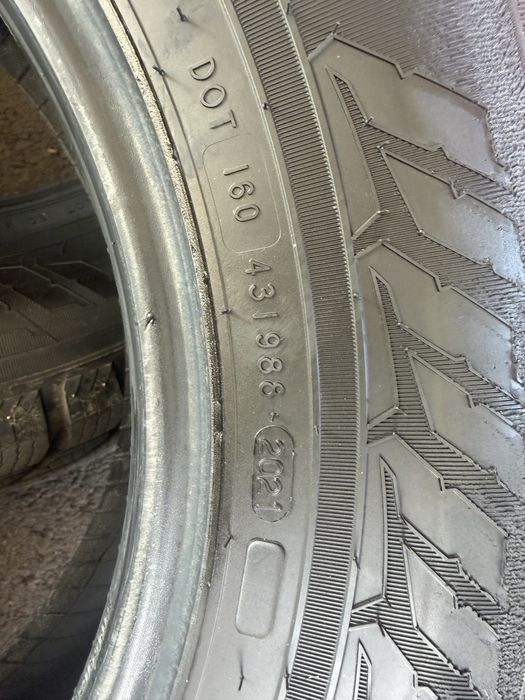 Гуми за Бус 205/75/16C Michelin Nokian