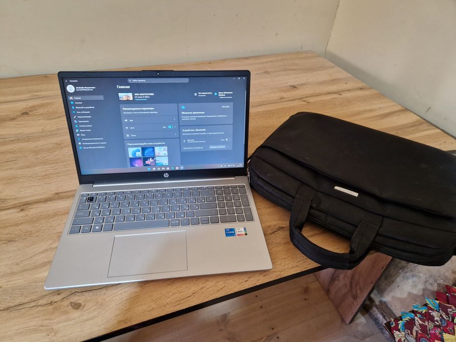 Noutbook hp sotiladi