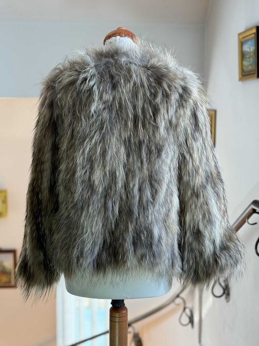 Haină scurtă de dama din blană naturală de raton