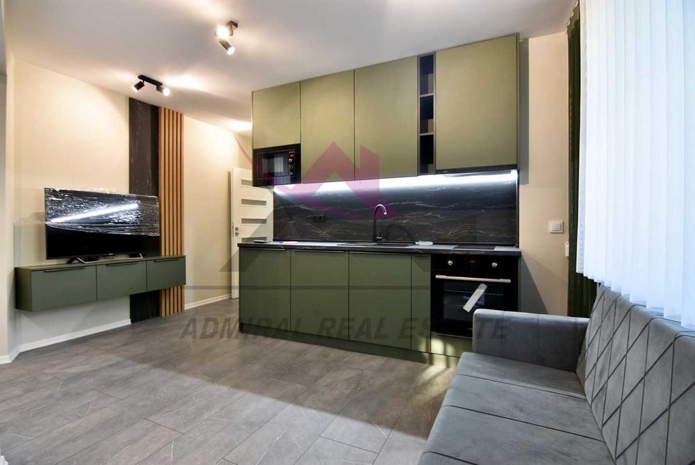 Продава се Двустаен апартамент в Варна, Бриз - 71 кв.м за 2465 €/кв.м - Снимка #2