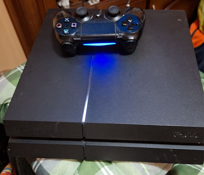 PlayStation 4 (CUH-1216B), 1TB