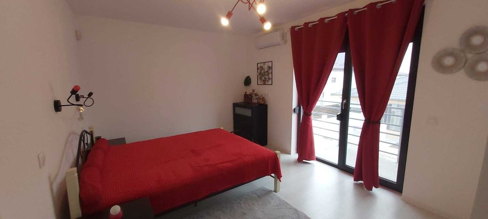 Casa 3 dormitoare Odaile Otopeni, panouri fotovoltaice, incalzire in p