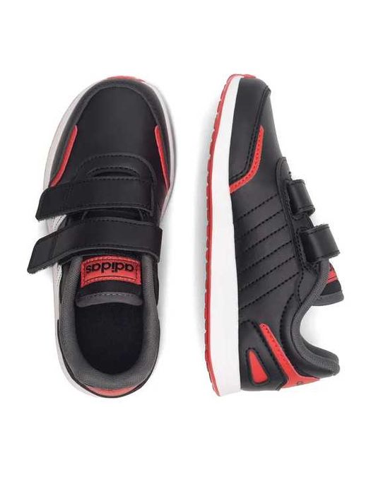 НОВИ Детски сникърси Адидас. Детски маратонки Adidas бебе