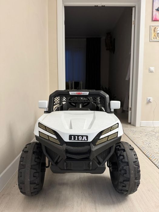 Продам деткую машину