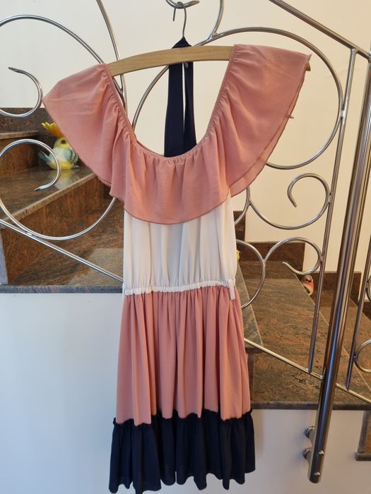 Rochie Starshiners scurta deosebita M-L