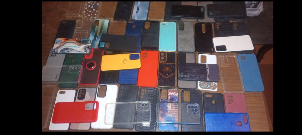 Продам чехлы на телефон. Новые.