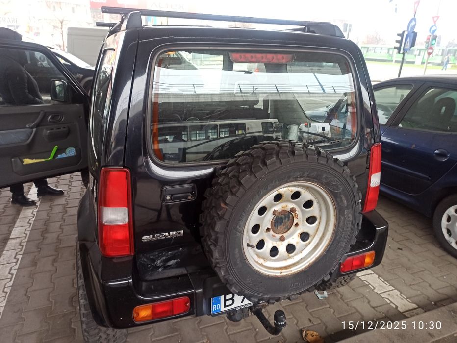 Suzuki Jimny  1.3