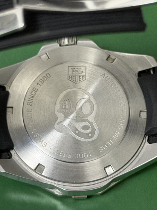 Tag heuer каучук 2 ремешка