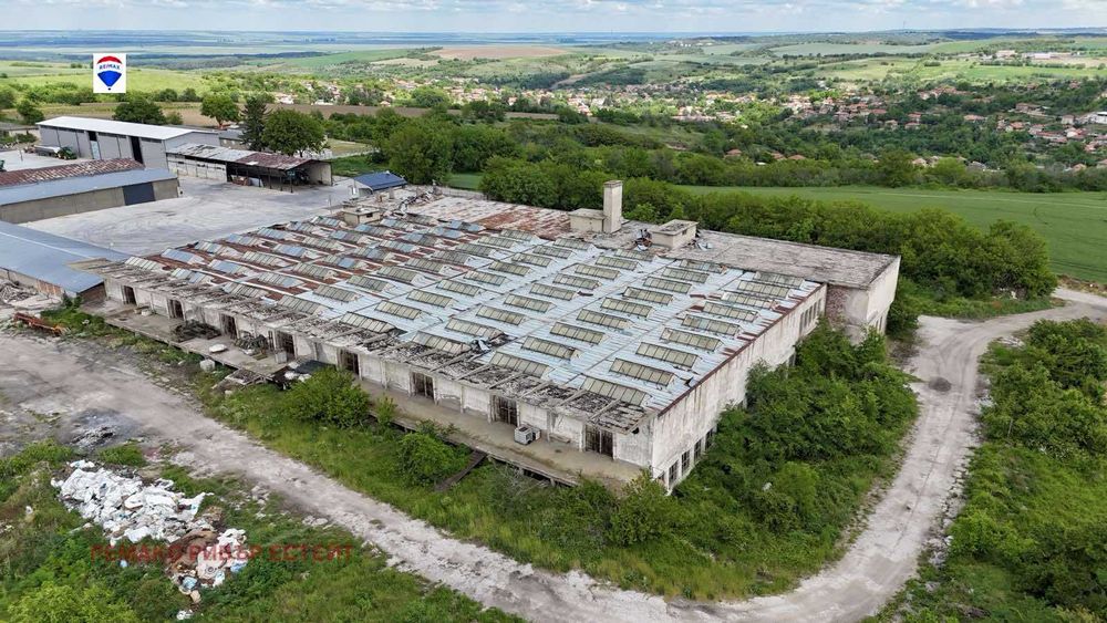 Продава се Промишлена сграда в с. Пиргово, Област Русе - 1424 кв.м за 245 €/кв.м - Снимка #5