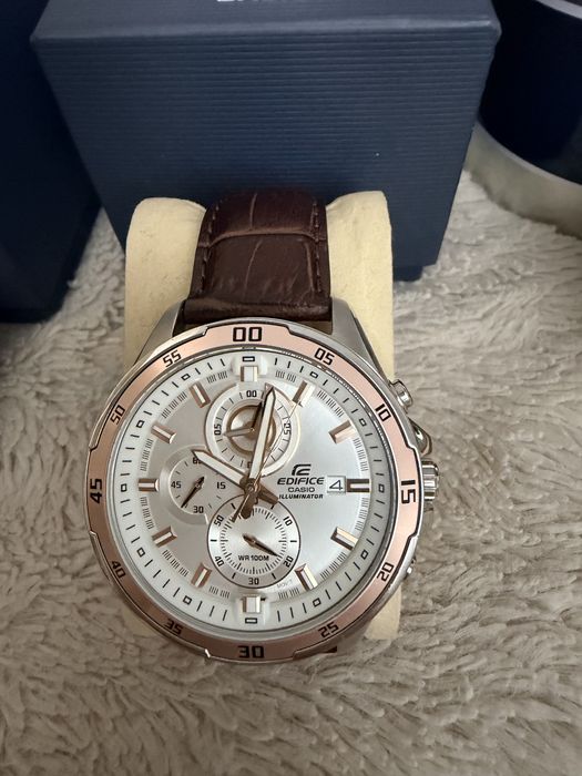 Vand ceas casio !