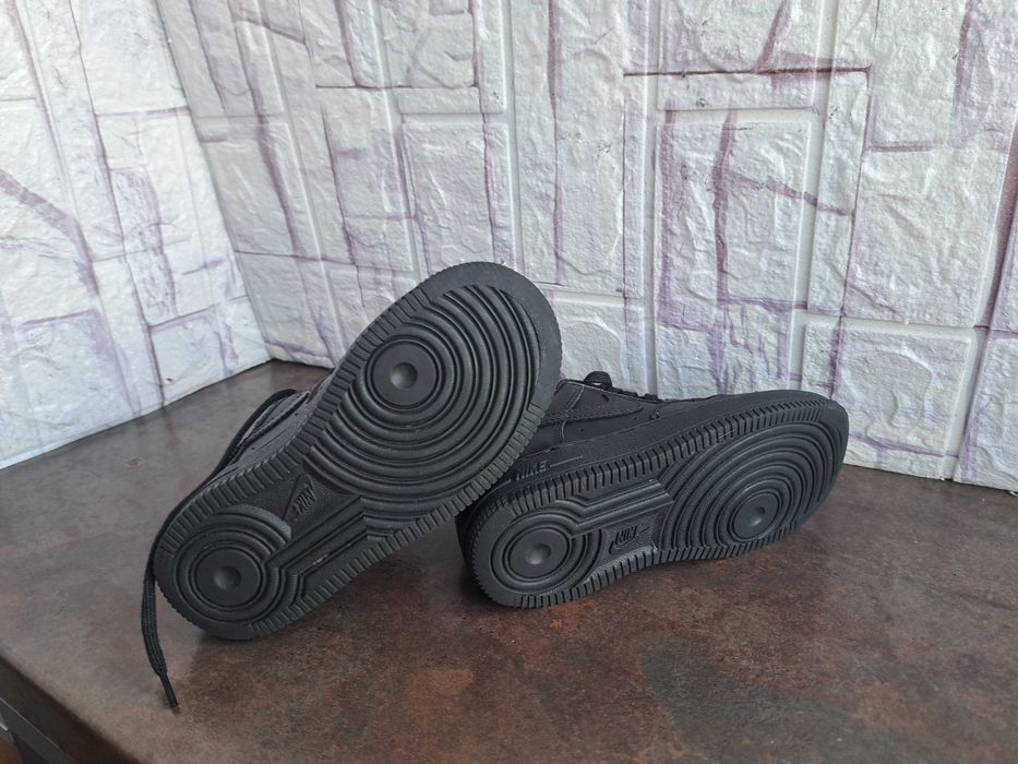 маратонки за момче,момиче кецове,спортни обувки Nike,найк,номер 27,5