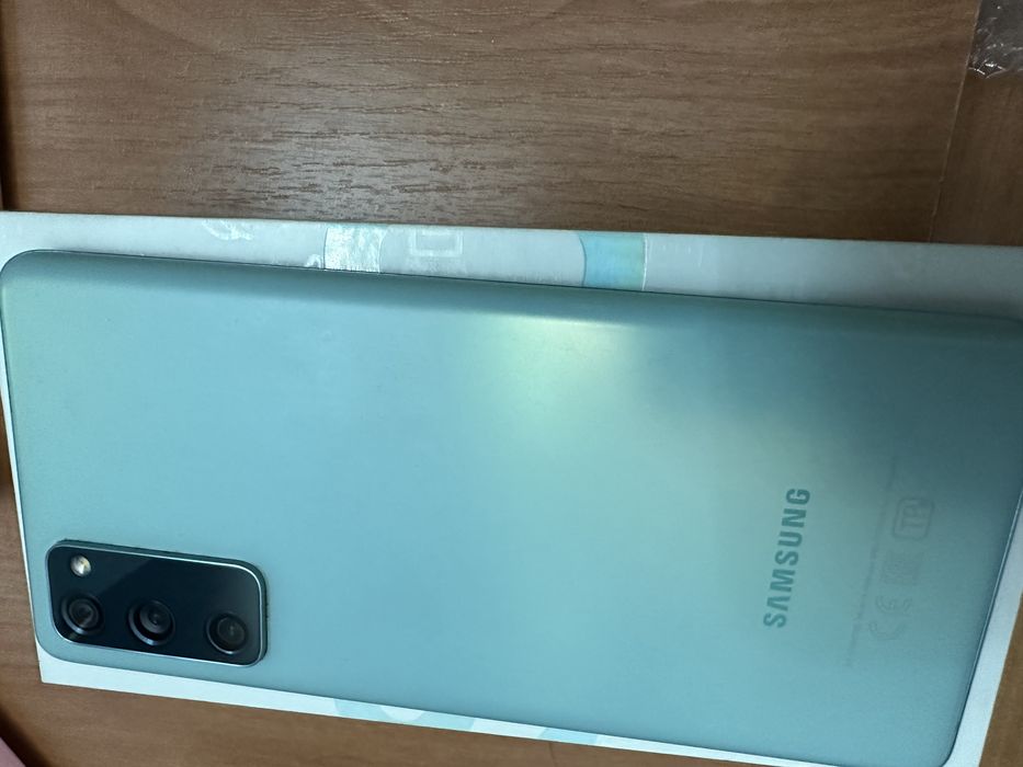 Продам сотовый телефон