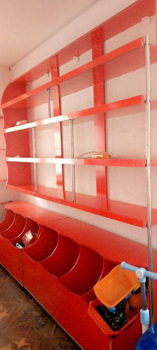 Витрина халадилниклар сотилади