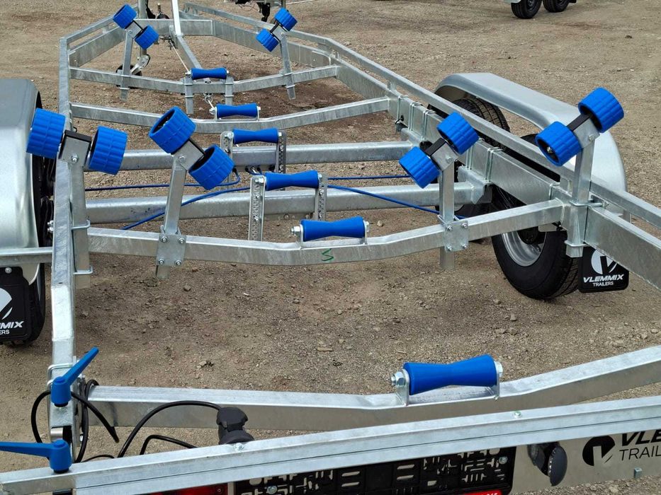 НОВО колесар Vlemmix Boat Trailer 700 2700kg