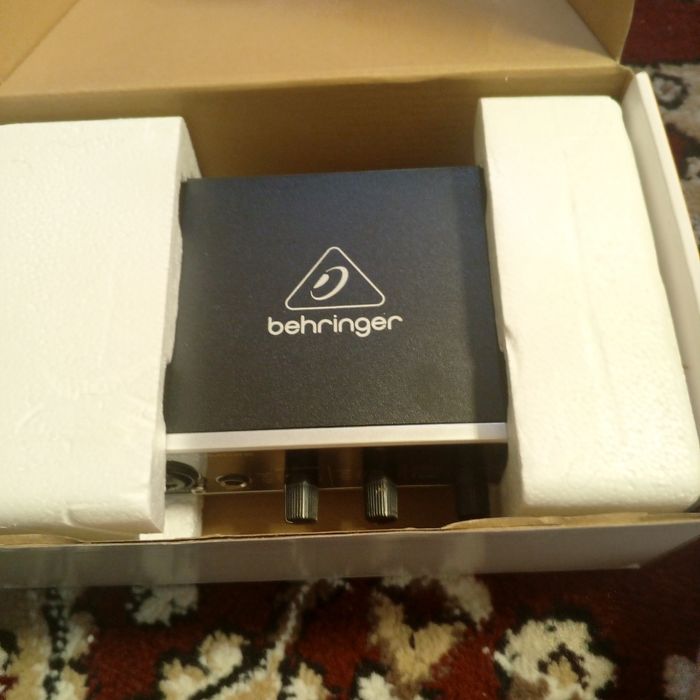 Внешний Звук карт Behrenger