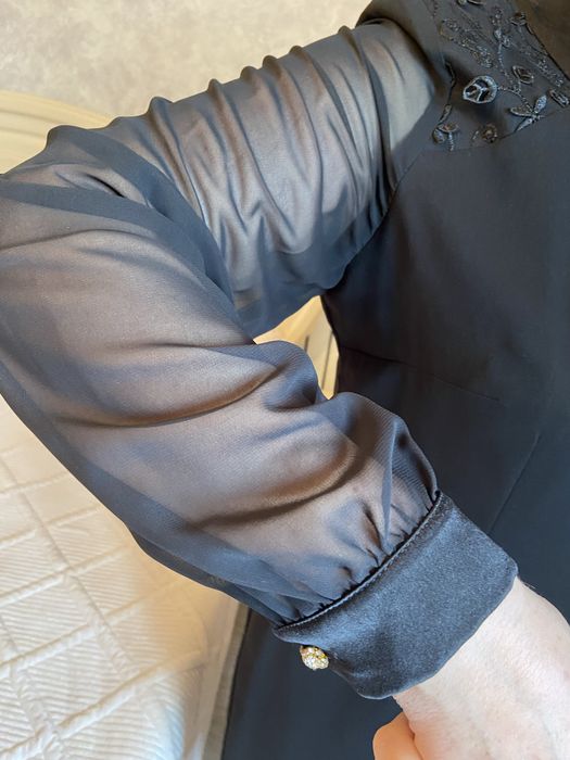 Вечернее черное платье