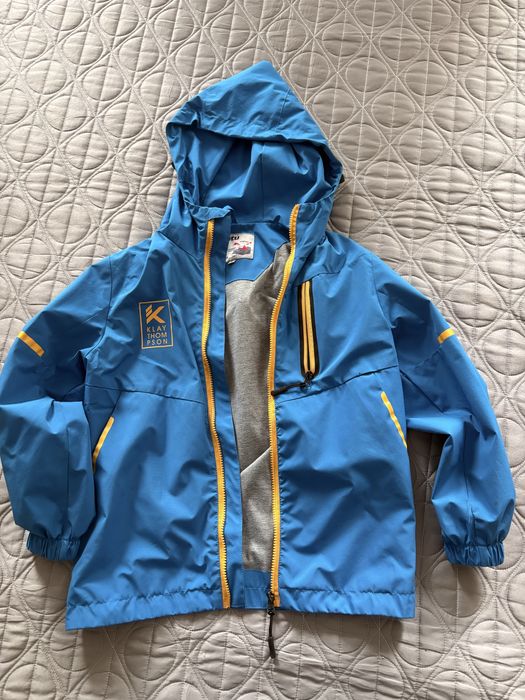 Куртка и ветровка