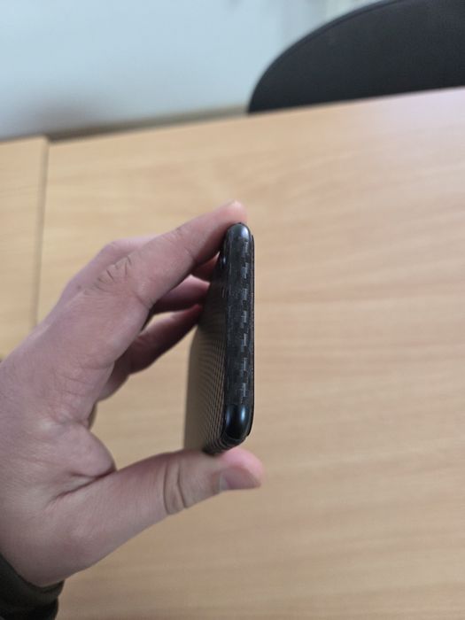 iPhone SE 2022 - *ca nou* 64 GB (folosit pentru recuperare de date)