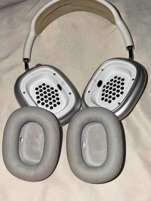 AirPords Max продам
