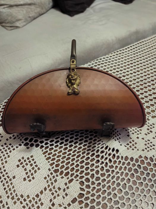 Медна кошница за дърва