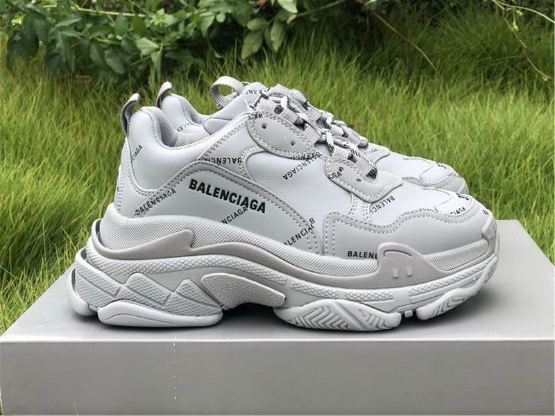 Balenciaga Triple S - Olive/White/Black