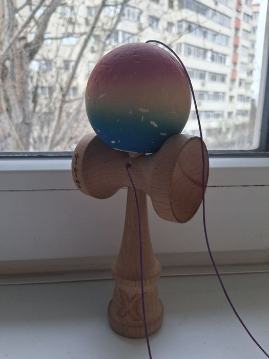 kendama X folosita dar este buna