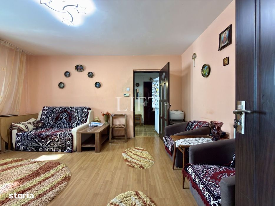 Apartament de 2 camere, 37mp, Zona Florilor - Astra