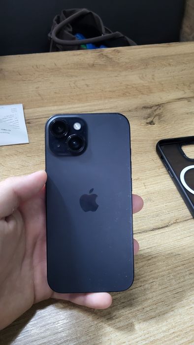 iPhone 15.