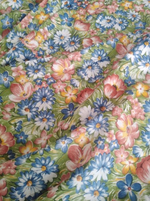 Продам ткань:сатин, ситец, шелк400