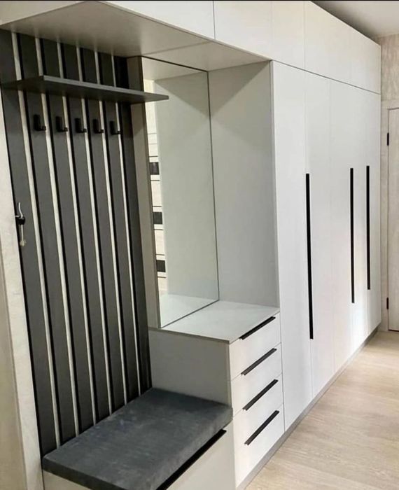 ПРИХОЖИ и гардероб