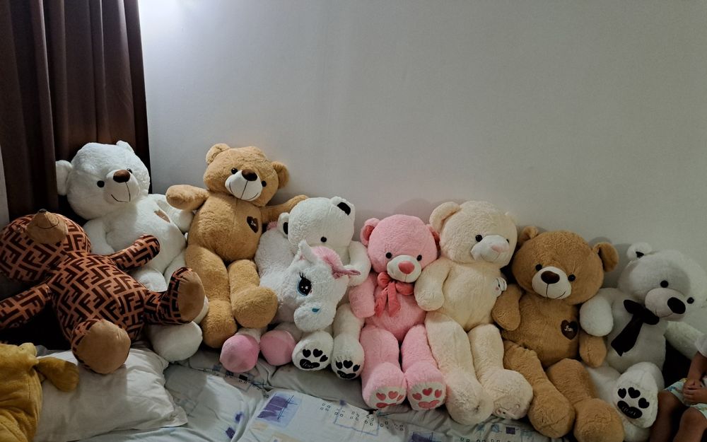 Плюшени мечета различни цветове