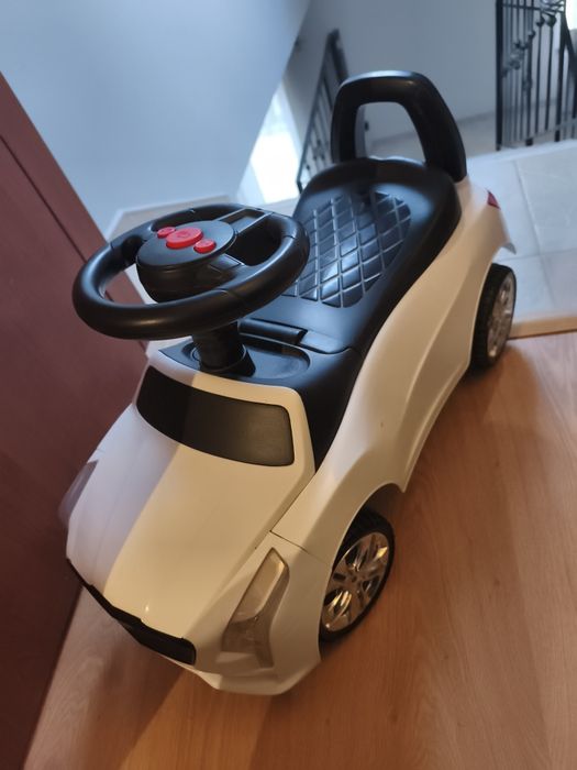 Кола за бутане бяла