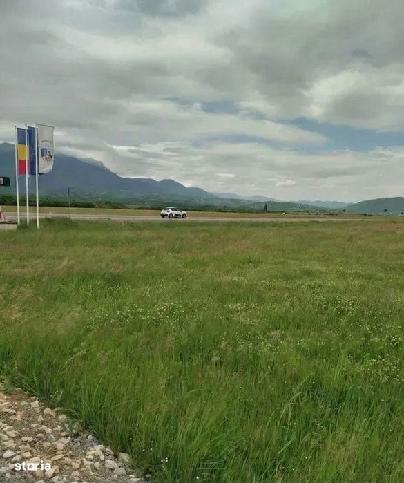 4.8 Ha între Râșnov și Bran – 199m Front la DN73 - intravilan