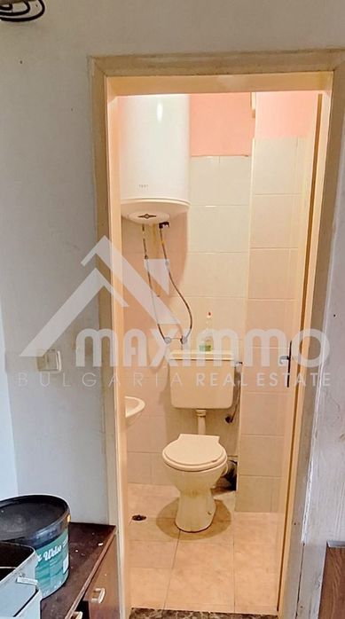 Продава се Двустаен апартамент в Варна, Зимно кино Тракия - 50 кв.м за 1153 €/кв.м - Снимка #2