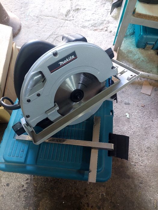 Цирколяр  Макита 1300w