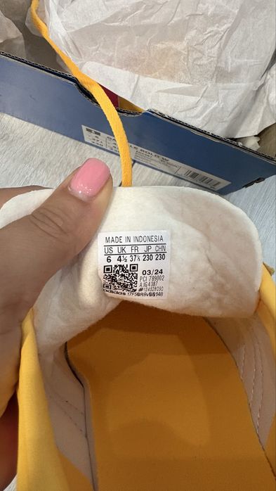 Нови Adidas Gazelle в жълто и розово