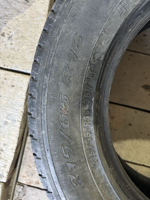 Продам шины 215/65R16 производитель Pirelli