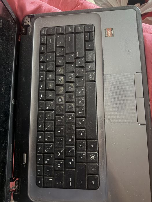 Продам ноутбуки на запчасти