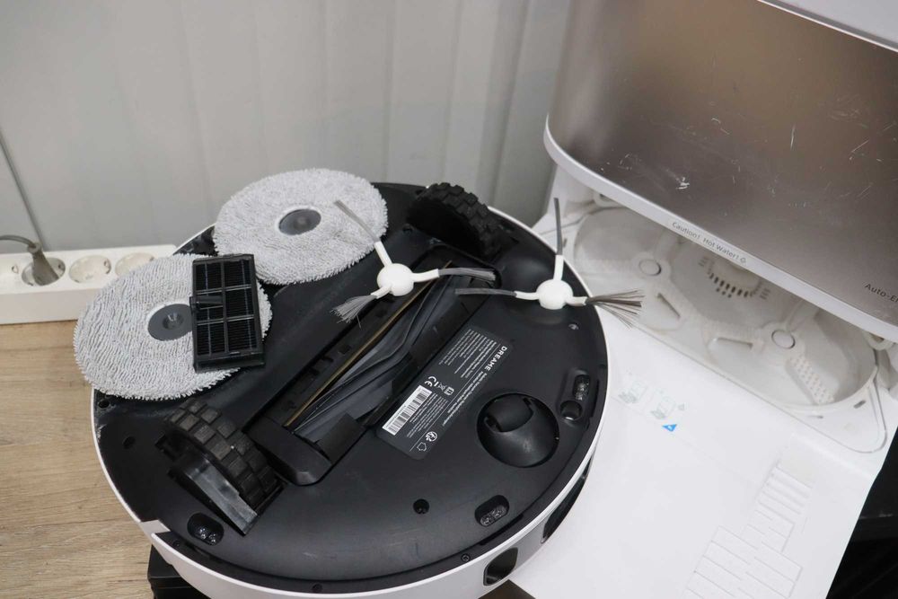 Роботизирана прахосмукачка dreame L10s Pro Ultra Heat, авт. почистване