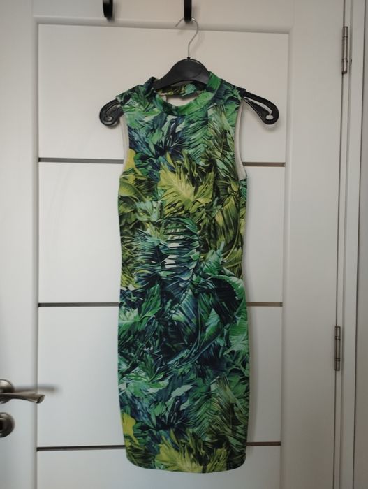 Зелена дамска рокля