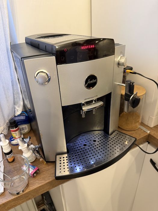 Vand Esspresor Jura Impressa F70