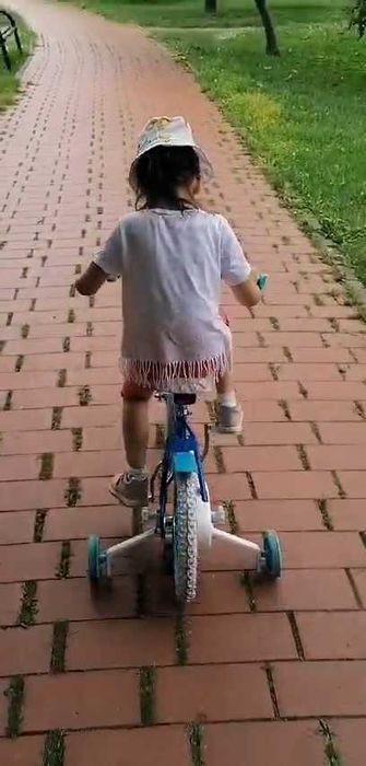 Vand bicicleta Disney Frozen 2, marca Huffy 16 ''