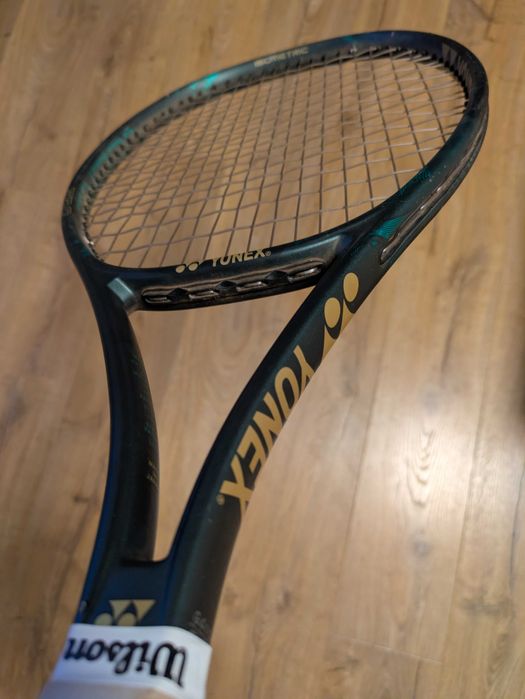 Тенис ракета Yonex Vcore pro